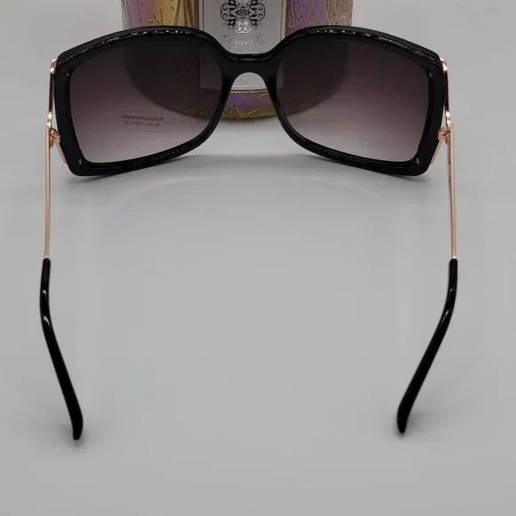 Eazy Breezy Woman's Sunglasses - Picture 3 of 8